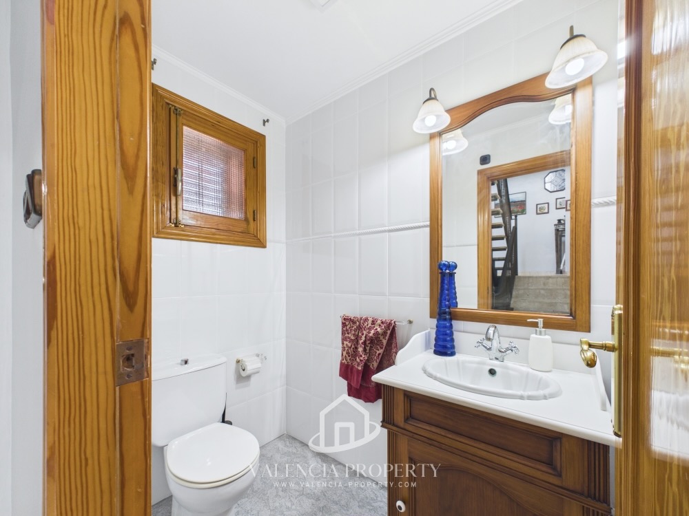 Property 2503 - Image 25